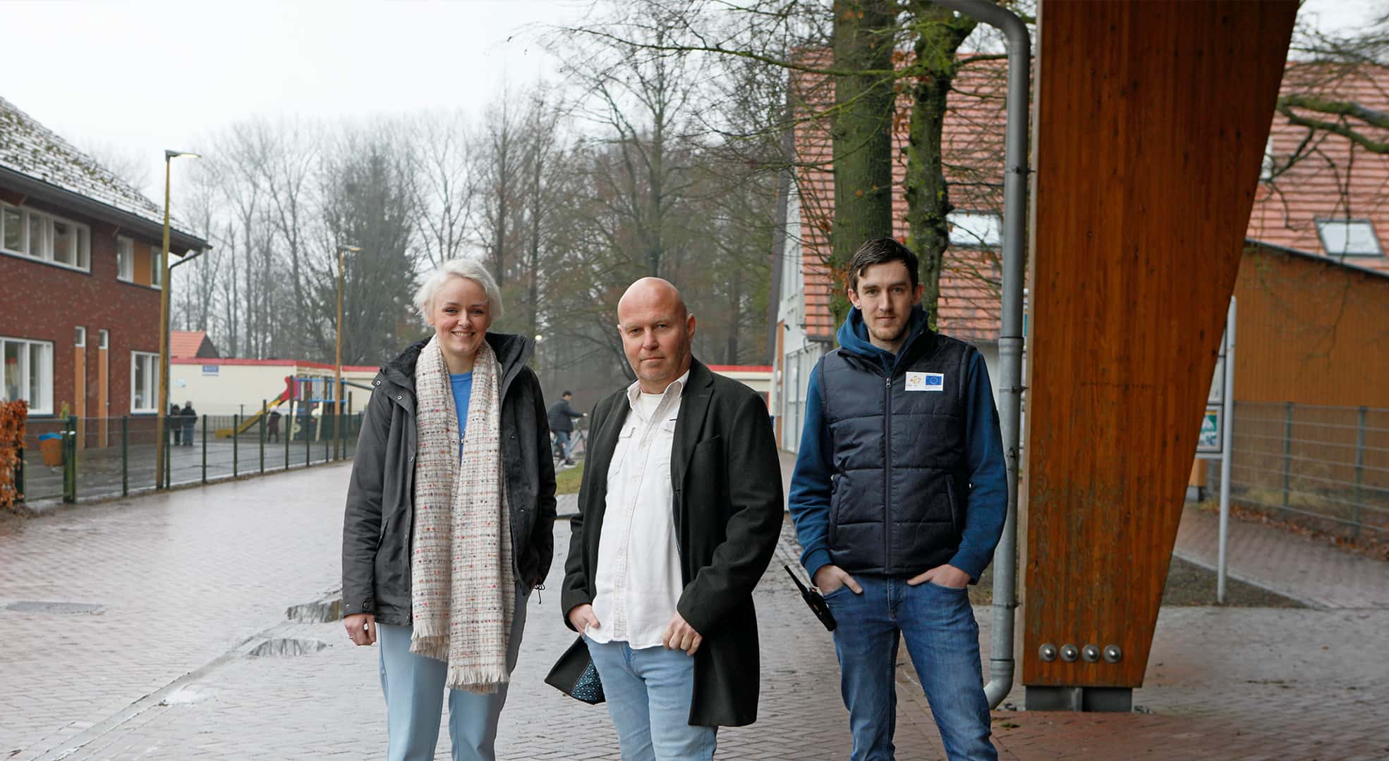 Beleidsadviseur Miranda Brands, locatiemanager Pieter Deinum en programmabegeleider Thomas Daling