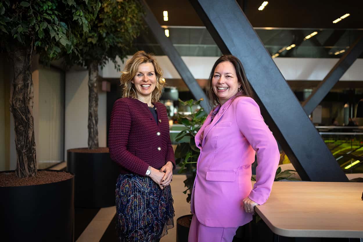 Florence Croonen en Jessica Hardeman van de directie Juridische Zaken van de IN
